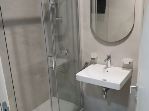 Izdavanje, jednosoban stan, 49m², Central Point, Podgorica - image 7