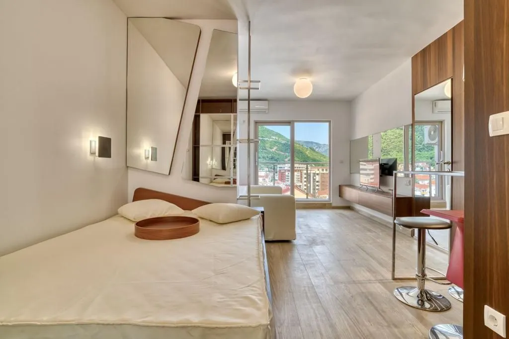 Sale, studio apartment, 33m², Centar, Budva