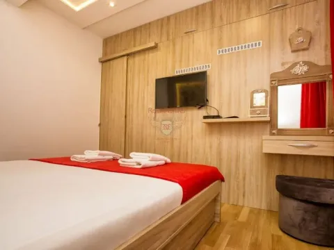 Prodaja, jednosoban stan, 51m², Kotor, Crna Gora - image 2