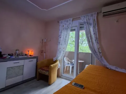 Sale, one bedroom apartment, 38m², Krivi Most, Podgorica - image 2