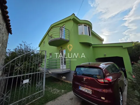 Izdavanje, kuća, 200m², Zagorič, Podgorica - image 3