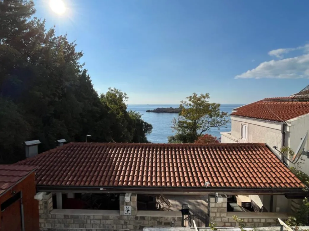 Sale, studio apartment, 26m², Sveti Stefan, Budva