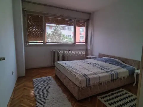 Rent, two bedroom apartment, 63m², Kalenić Pijaca, Vračar Sve Podlokacije - image 4