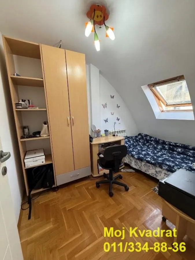 Prodaja, garsonjera, 28m², Uciteljsko Naselje, Zvezdara Sve Podlokacije