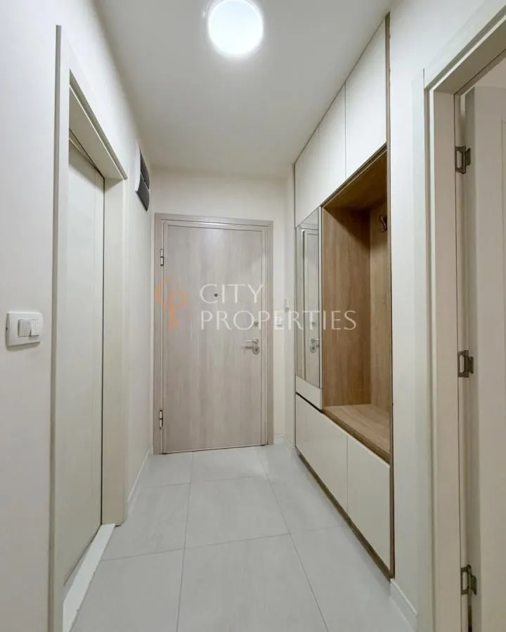 Izdavanje, jednosoban stan, 49m², Central Point, Podgorica