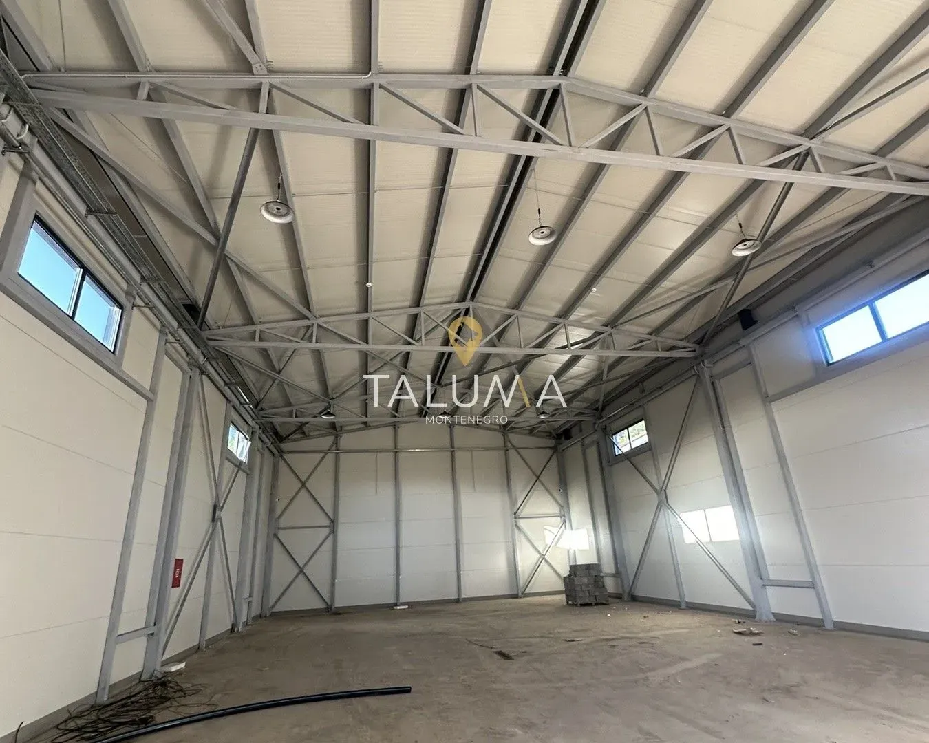 Rent, office space, 525m², Donja Gorica, Podgorica