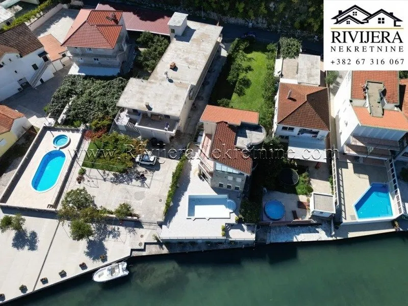 Prodaja, kuća, 245m², Njivice, Herceg Novi