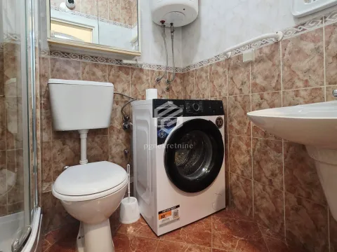 Rent, one bedroom apartment, 40m², Preko Morače, Podgorica - image 19