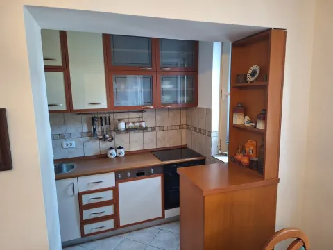 Izdavanje, dvosoban stan, 68m², Centar, Podgorica - image 3