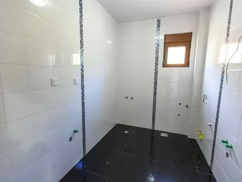 Sale, house, 500m², Šušanj, Bar - image 9
