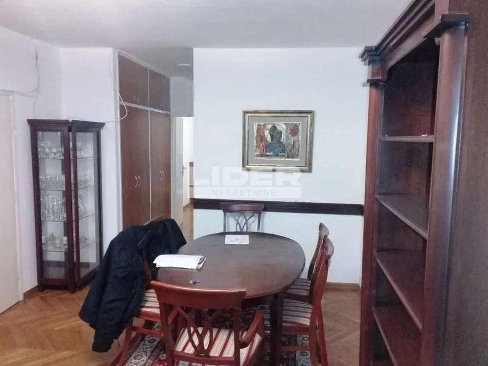 Izdavanje, dvosoban stan, 60m², Palilulska Pijaca, Palilula Sve Podlokacije