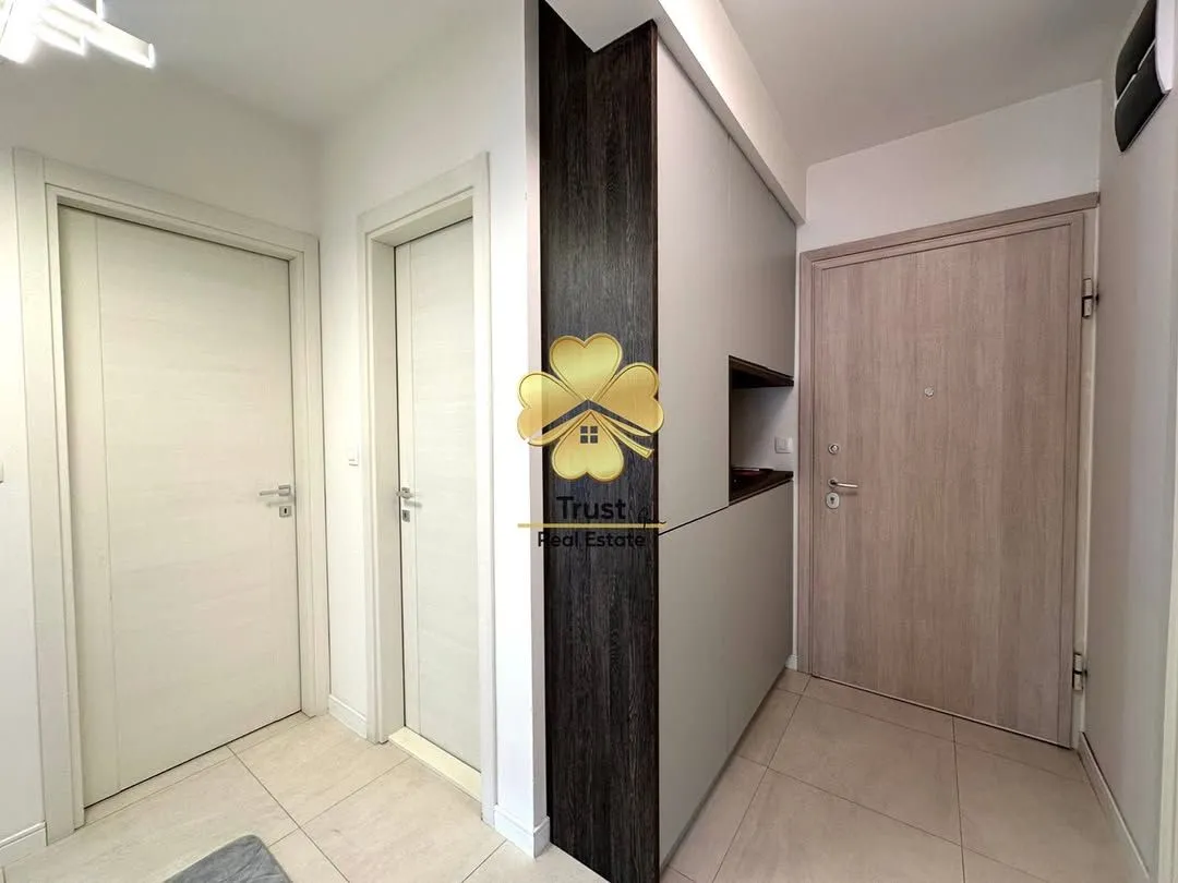 Izdavanje, dvosoban stan, 69m², Central Point, Podgorica