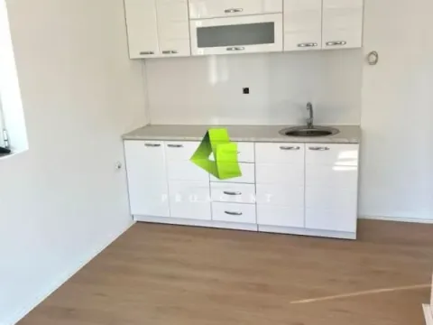 Izdavanje, poslovni prostor, 37m², Centar, Niš - image 3