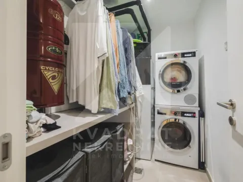 Prodaja, trosoban stan, 148m², Stara Varoš, Podgorica - image 5