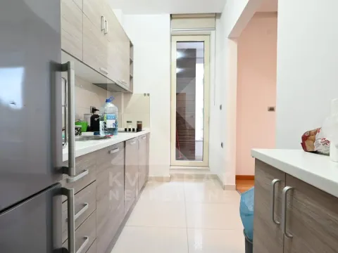 Prodaja, trosoban stan, 114m², Centar, Podgorica - image 5