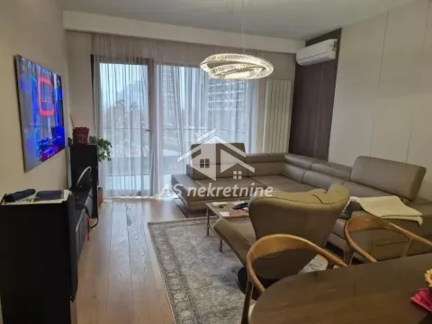 Izdavanje, trosoban stan, 76m², Savski Venac, Beograd - image 2