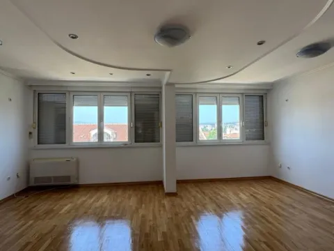 Izdavanje, poslovni prostor, 84m², Autobuska stanica, Podgorica - image 12