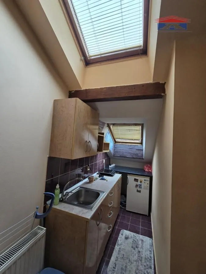 Izdavanje, garsonjera, 20m², Nova Detelinara, Novi Sad Sve Podlokacije