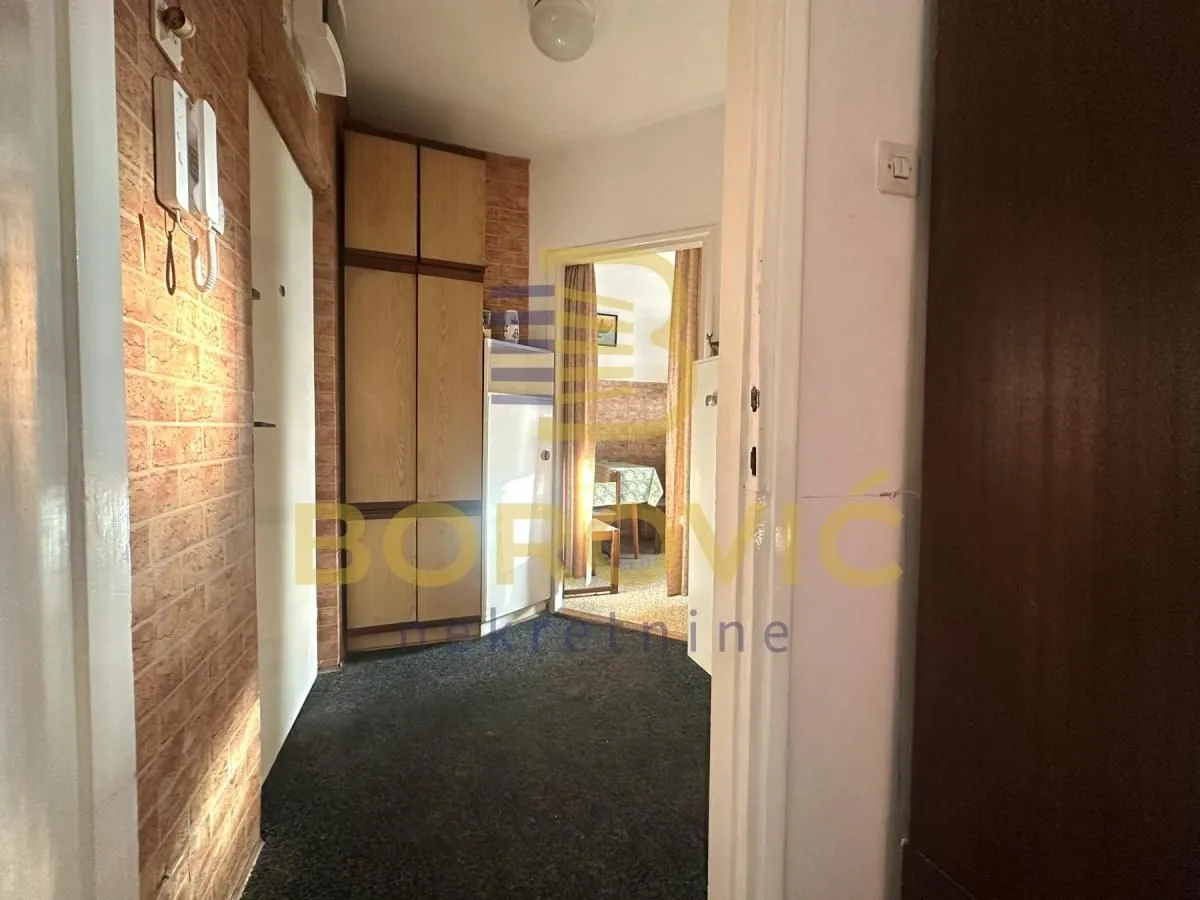 Izdavanje, jednosoban stan, 32m², Voždovac Sve Podlokacije, Beograd