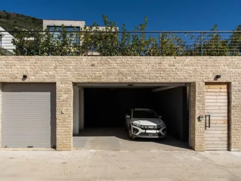 Prodaja, kuća, 180m², Tivat, Crna Gora - image 7