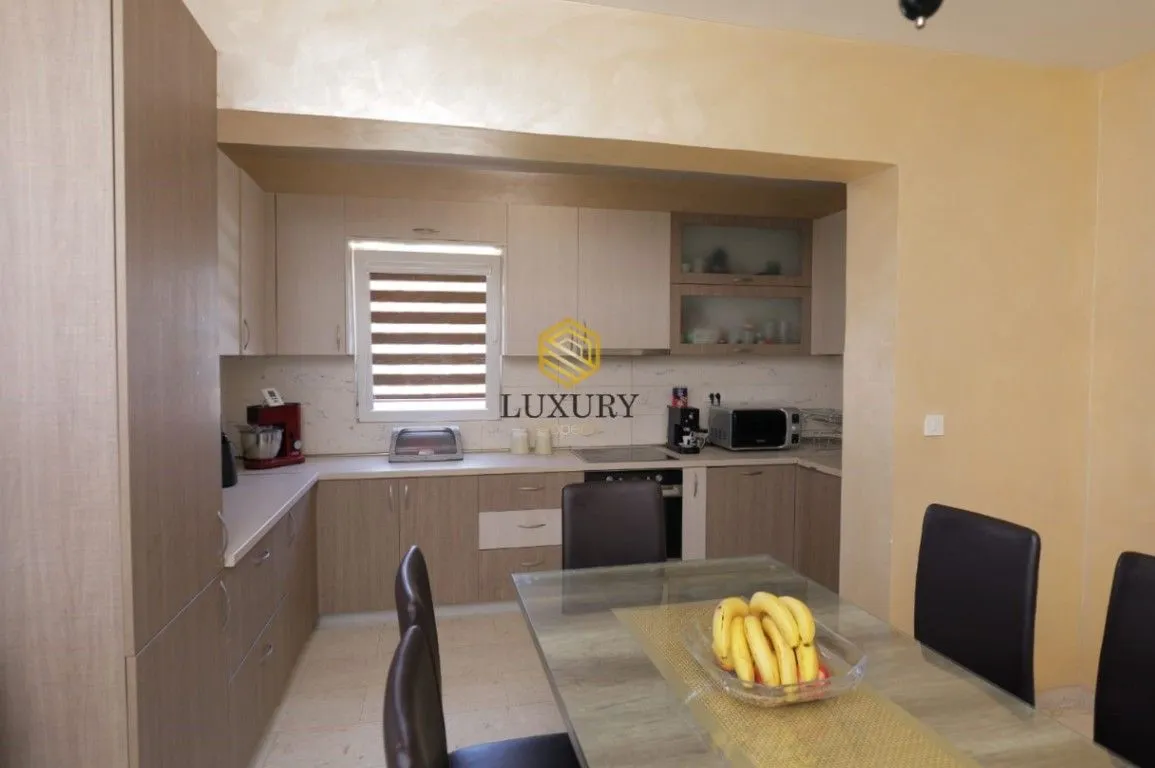 Rent, house, 250m², Tološi, Podgorica