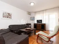 Izdavanje, dvosoban stan, 76m², Stari Aerodrom, Podgorica - image 1