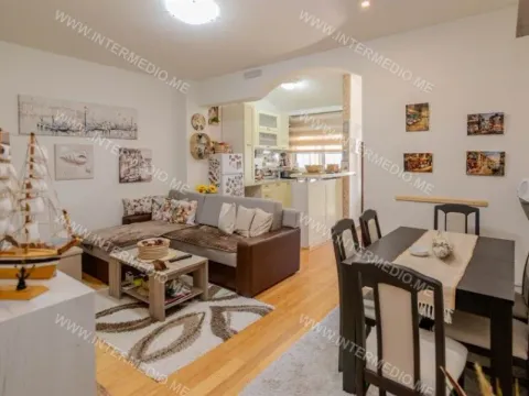 Sale, one bedroom apartment, 42m², Bijela, Herceg Novi