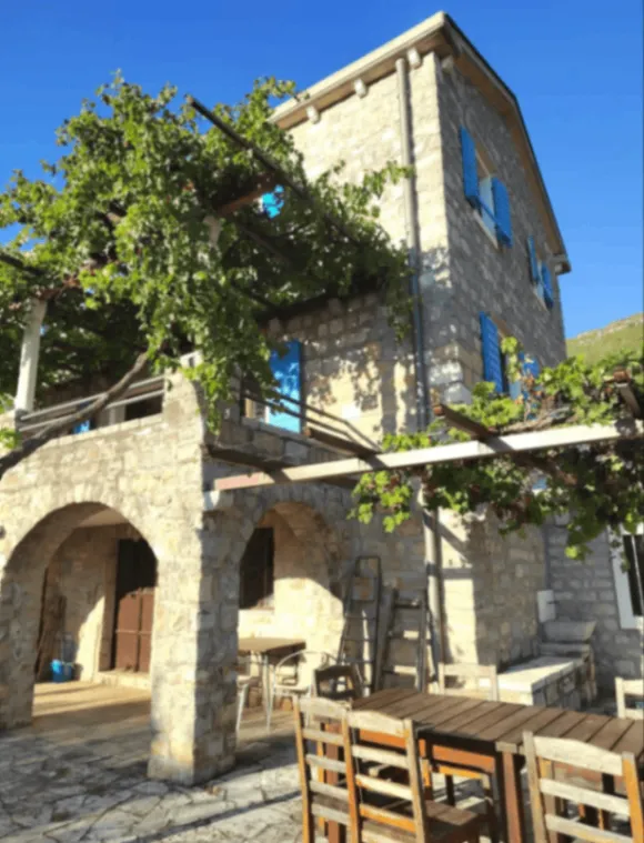 Stan-na-dan, kuća, 200m², Sveti Stefan, Budva
