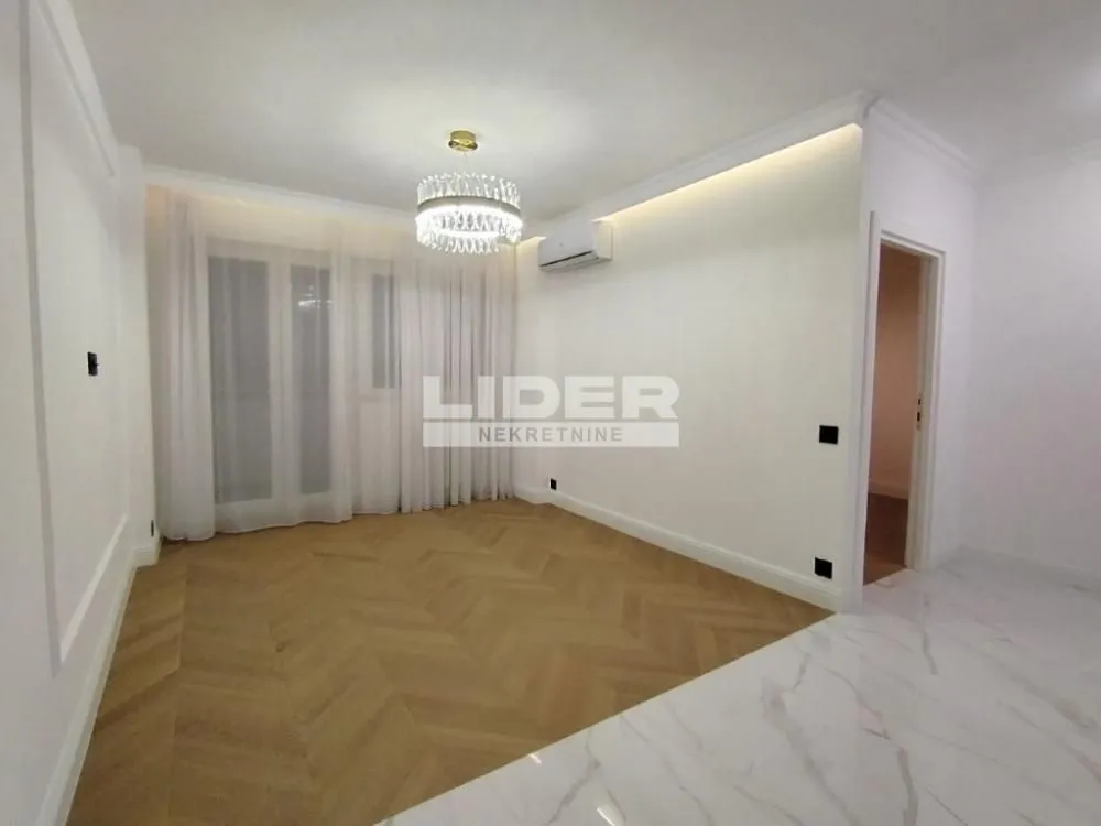 Sale, two bedroom apartment, 43m², Južni Bulevar, Vračar Sve Podlokacije