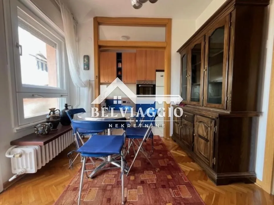 Izdavanje, dvosoban stan, 54m², Bandžovo brdo, Rožaje