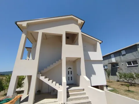 Izdavanje, stan, 95m2, Donja Gorica, Podgorica Izdavanje, stan, 95m2, Donja Gorica, Podgorica