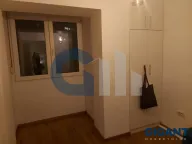 Izdavanje, trosoban stan, 72m², Zeleni Venac, Beograd - image 1