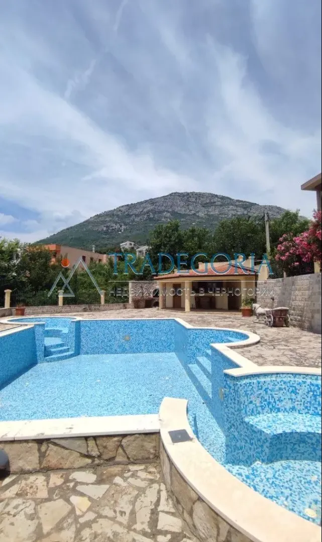 Prodaja, kuća, 400m², Bar, Crna Gora