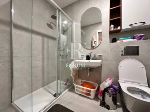 Izdavanje, jednosoban stan, 41m², Central Point, Podgorica - image 2