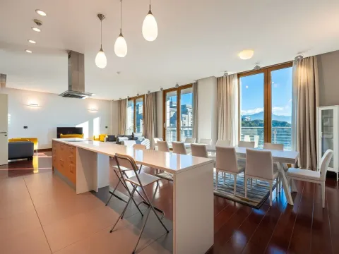 Sale, three bedroom apartment, 205m², Kod Capital Plaze, Podgorica - image 1