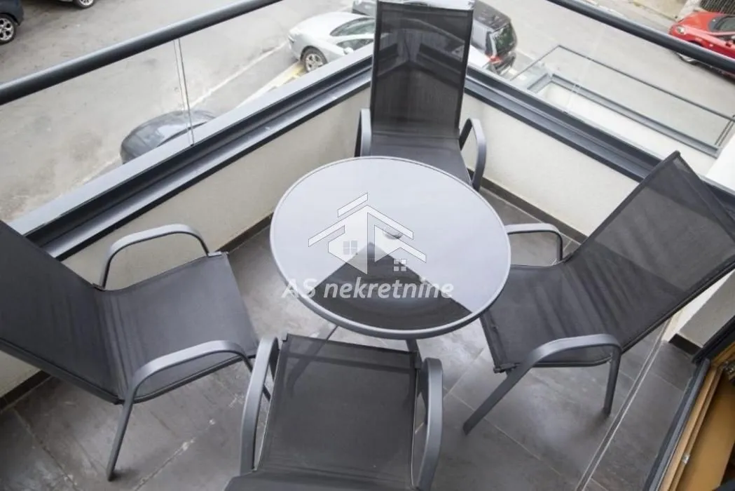 Rent, two bedroom apartment, 43m², Južni Bulevar, Vračar Sve Podlokacije