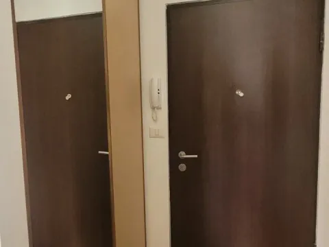 Izdavanje, jednosoban stan, 42m², City Kvart, Podgorica - image 10