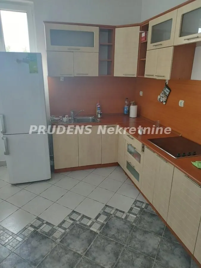 Rent, apartment, 100m², Surčin, Beograd