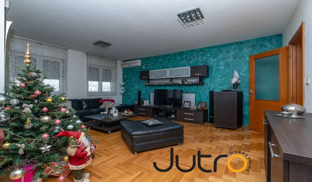 Sale, three bedroom apartment, 164m², Stari Aerodrom, Podgorica