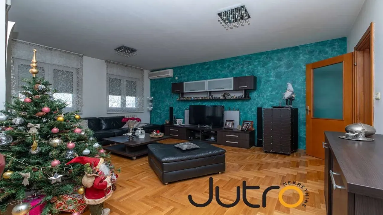 Sale, three bedroom apartment, 164m², Stari Aerodrom, Podgorica