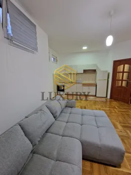 Prodaja, jednosoban stan, 37m², Blok 9, Podgorica - image 5