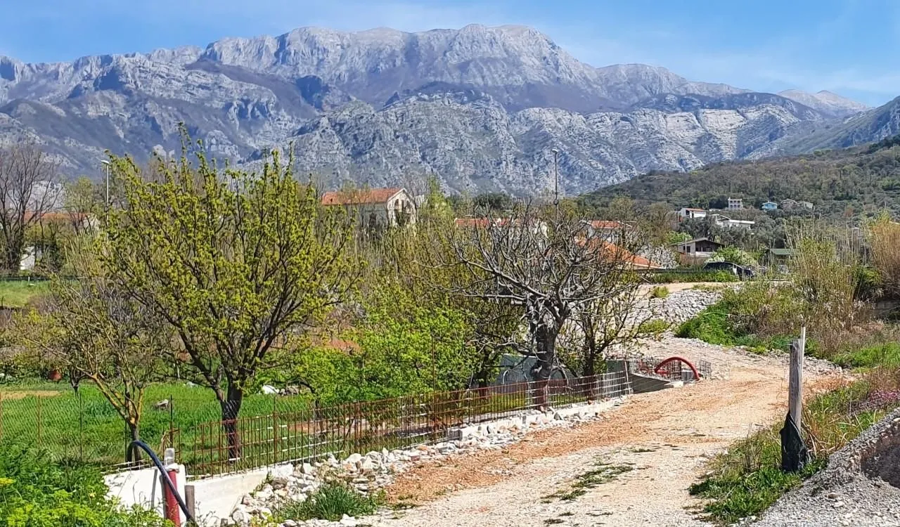 Prodaja, plac, 1000m², Bar, Crna Gora