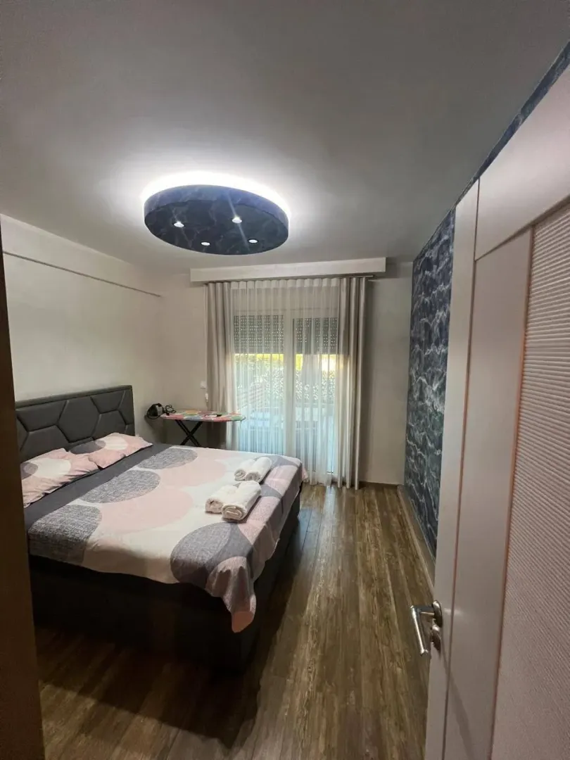Rent, one bedroom apartment, 57m², Bečići, Budva