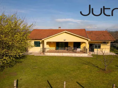 Izdavanje, kuća, 130m², Podgorica, Crna Gora - image 16