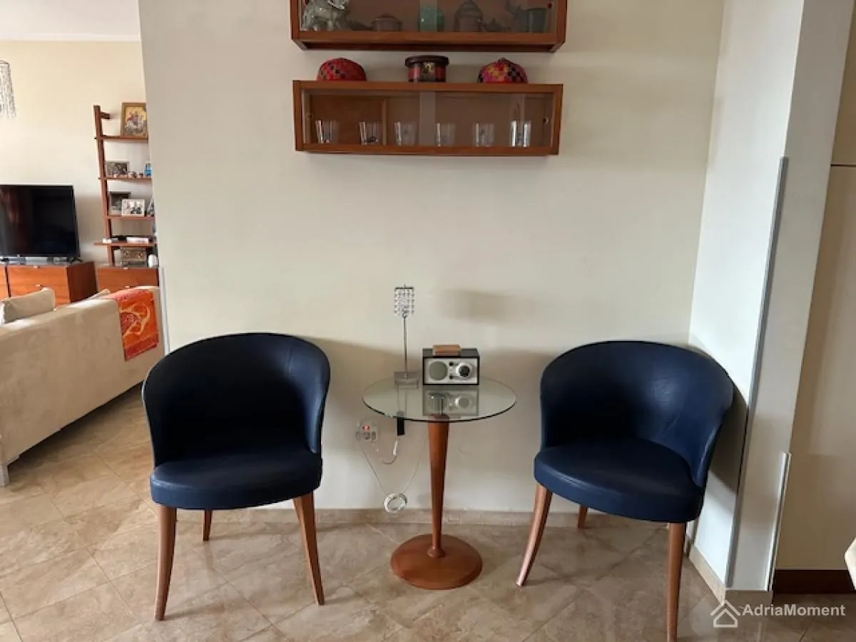 Sale, four bedroom apartment, 170m², Pržno, Budva