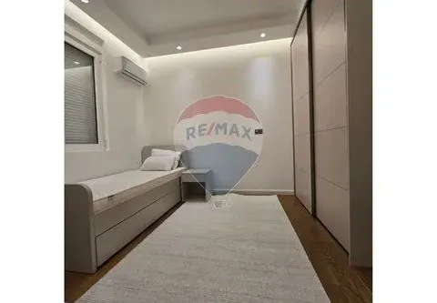 Izdavanje, garsonjera, 70m², Blok 9, Podgorica - image 9