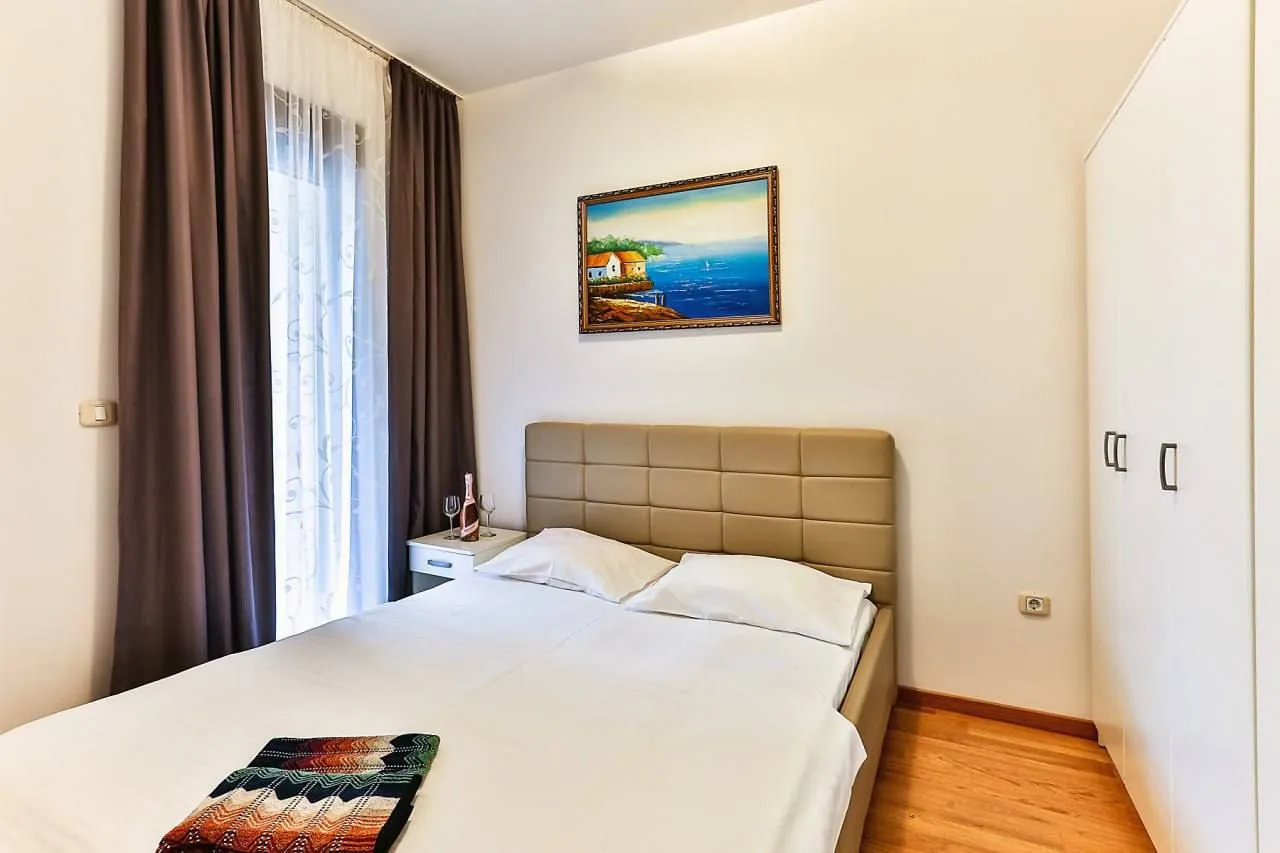 Rent, one bedroom apartment, 40m², Budva, Crna Gora