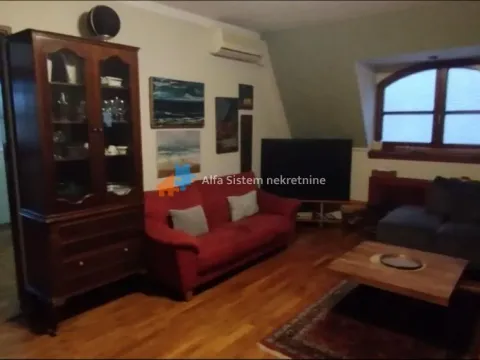 Izdavanje, kuća, 300m², Brace Jerković, Voždovac Sve Podlokacije - image 24