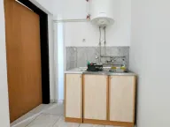 Izdavanje, poslovni prostor, 50m², Centar, Podgorica - image 5