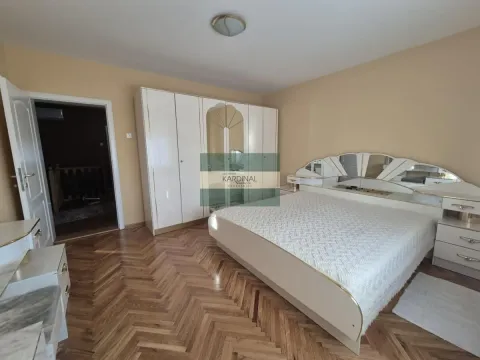 Prodaja, kuća, 379m², Trnava, Jagodina - image 38